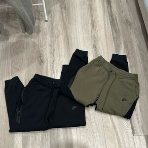 Nike tech fleece sweatpants green black bundle size large